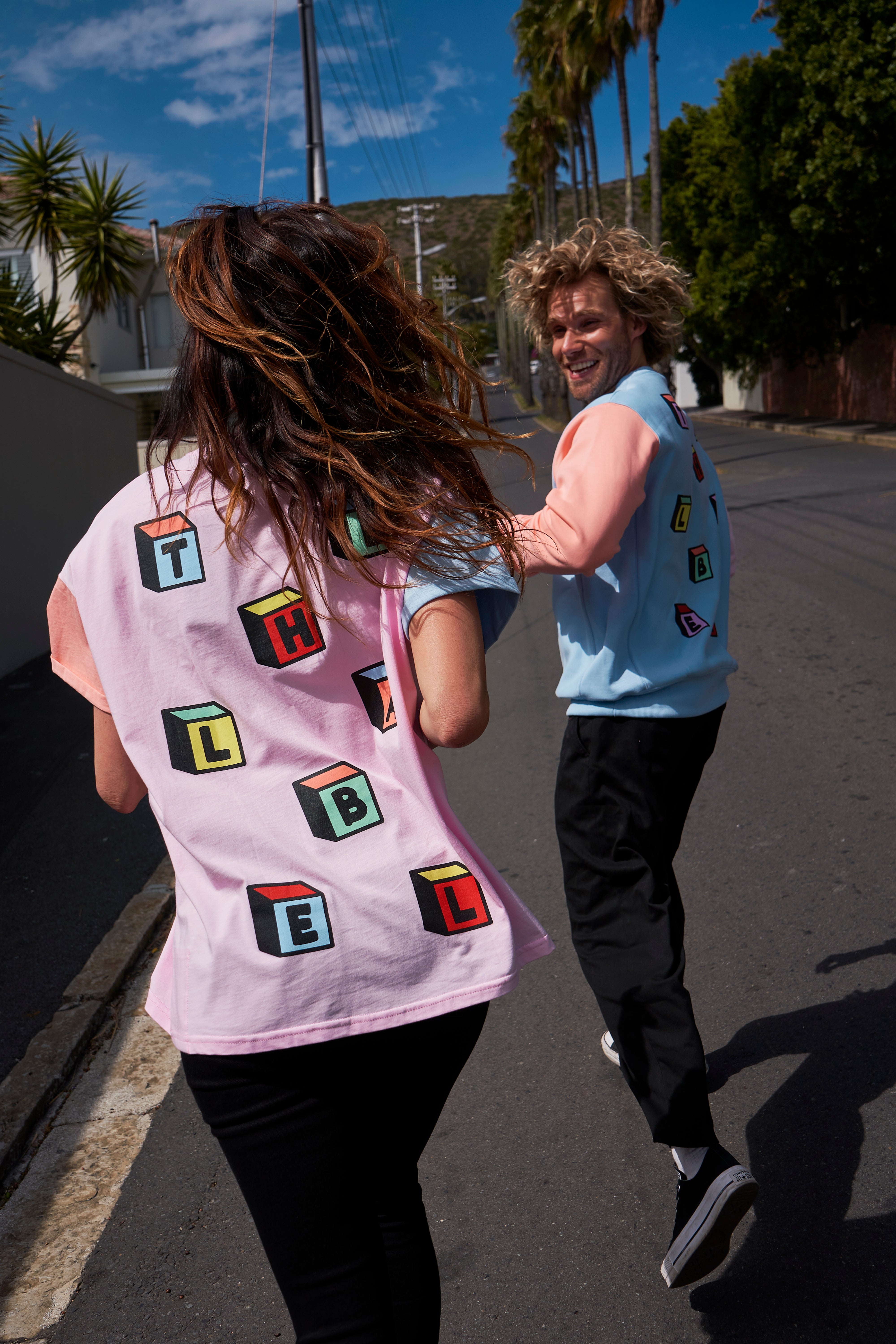 Spielzeugblock übergroßer T -Shirt