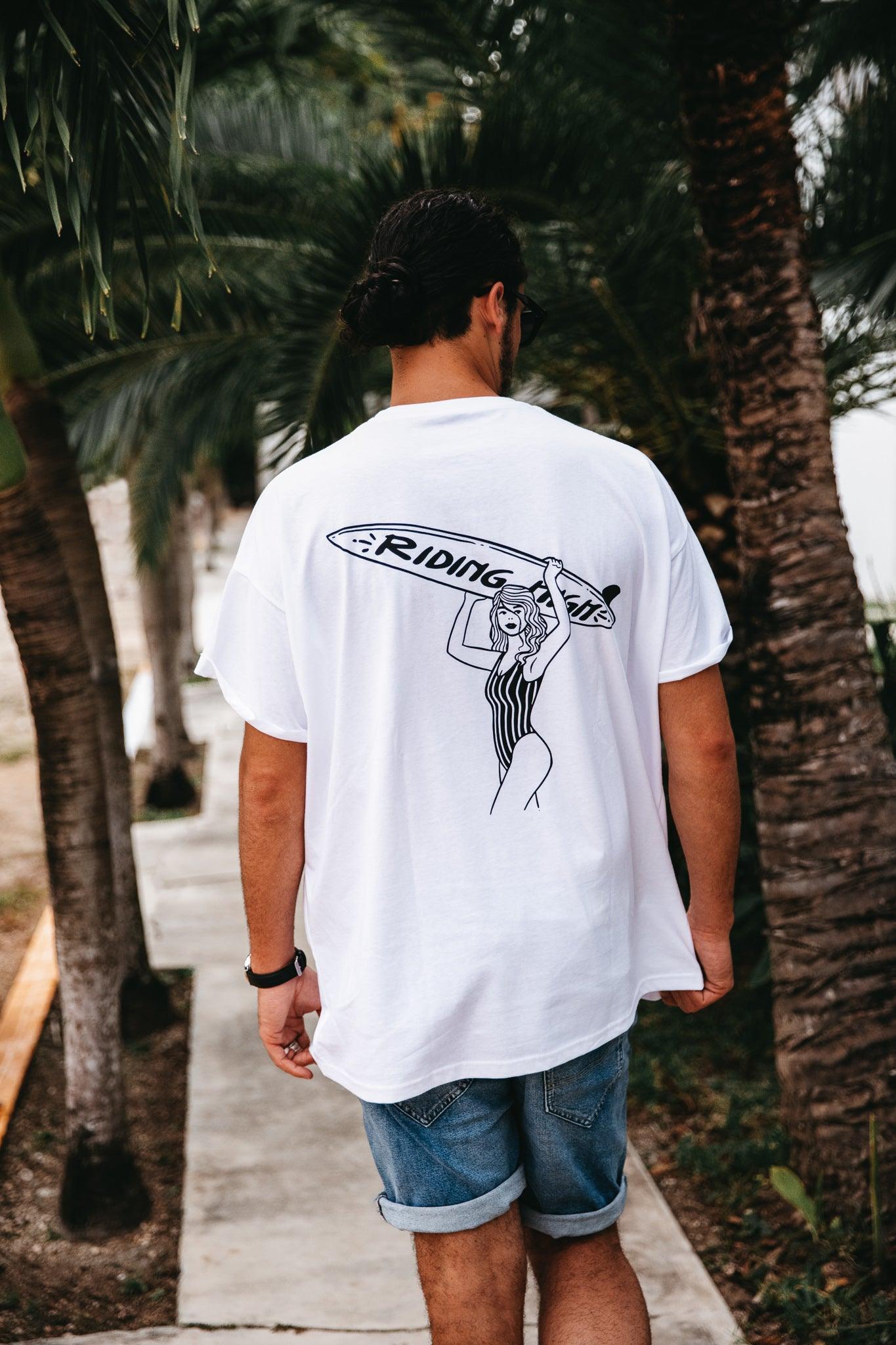 Hoch übergroße T -Shirts fahren